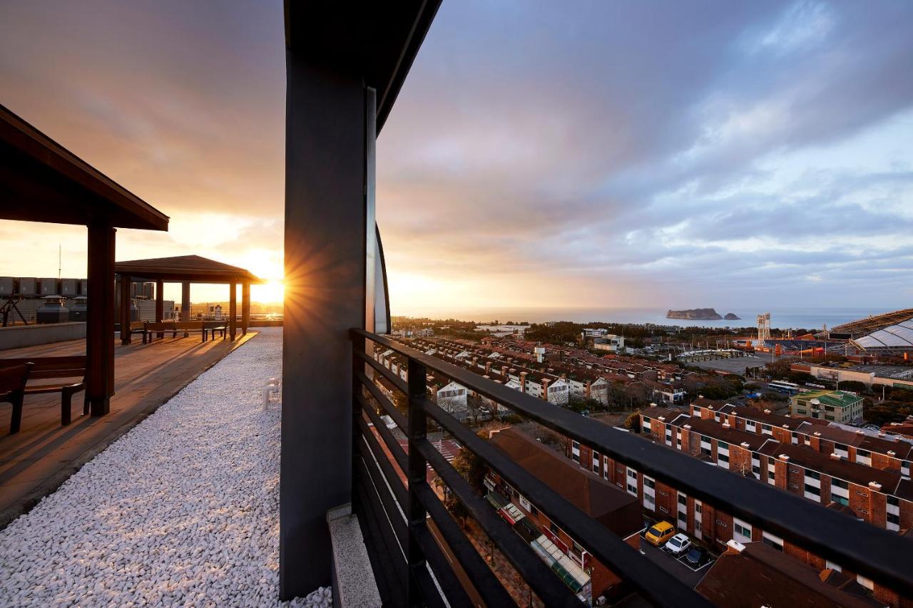 Bridge Residence Hotel Согвипхо Экстерьер фото